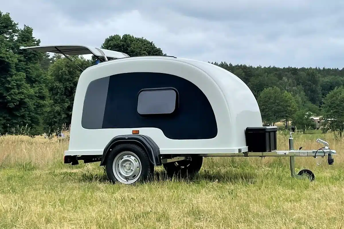 Explorez le monde avec style et confort découvrez la mini caravane kleox