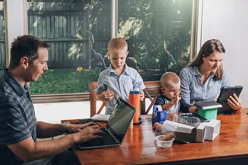 Les avantages des crèches d'entreprise pour concilier vie professionnelle et familiale