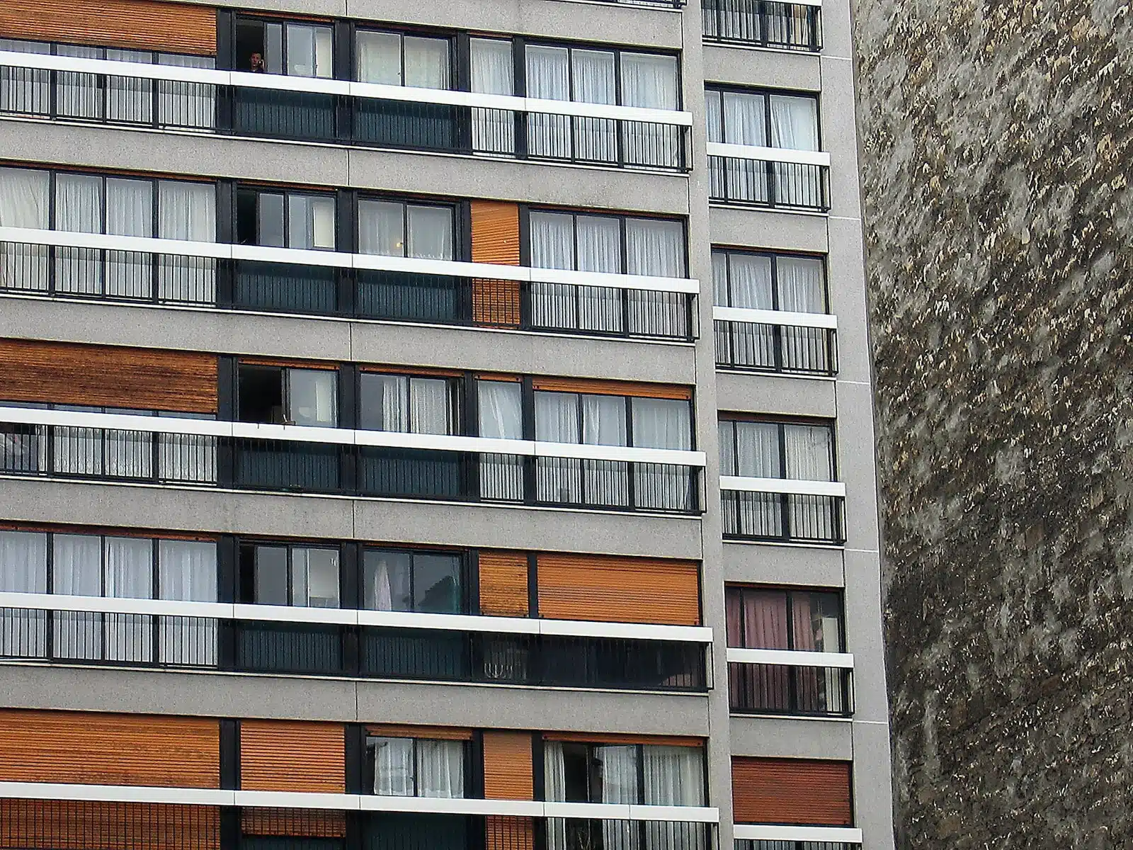 brown and white concrete building